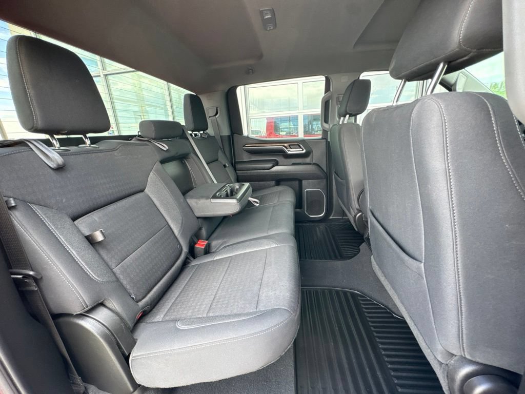 Used 2023 Chevrolet Silverado 1500 LT AWD/4WD image 35