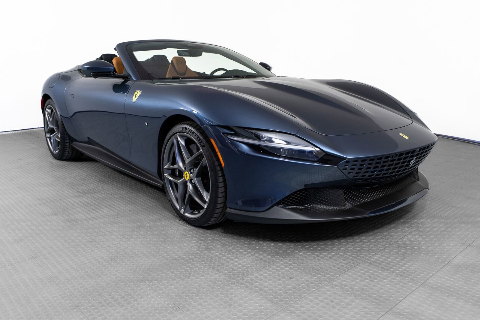 Certified 2025 Ferrari Roma Spider image 8