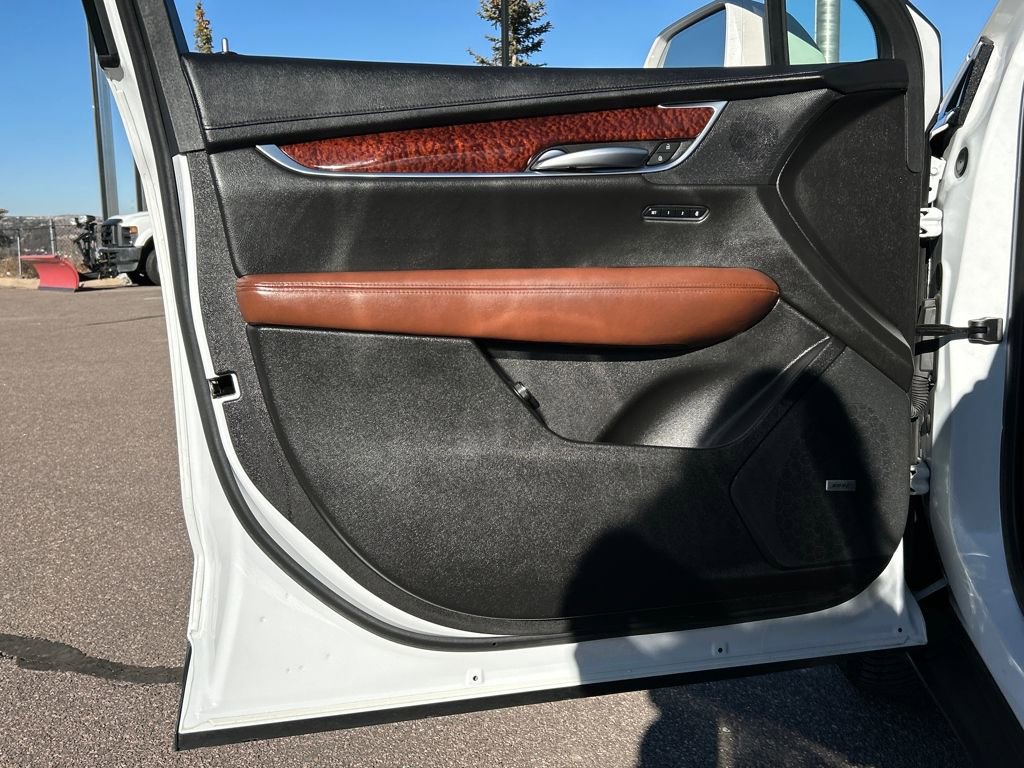 Used 2019 Cadillac XT5 Luxury image 26