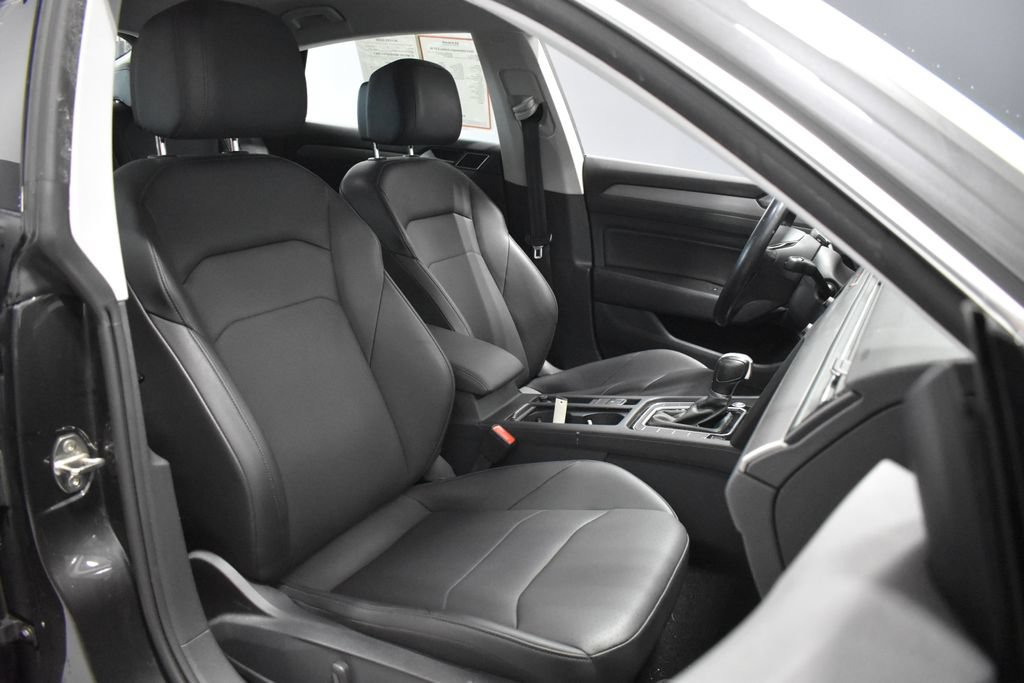 Used 2019 Volkswagen Arteon SE FWD image 14