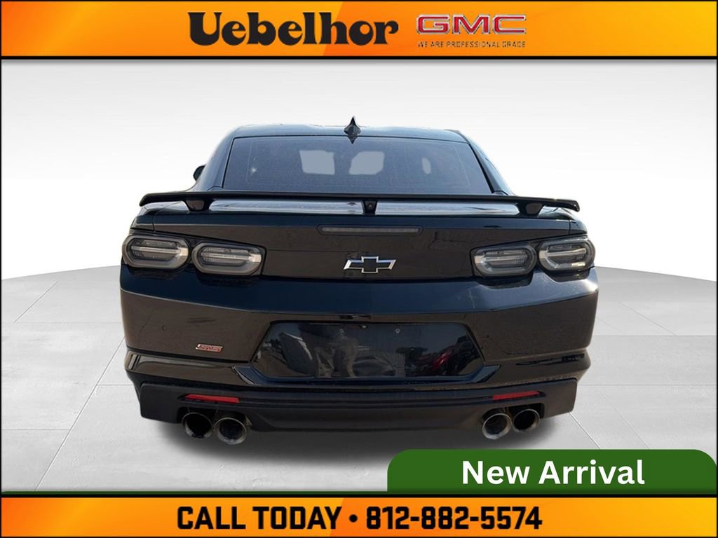 Used 2019 Chevrolet Camaro SS RWD image 7