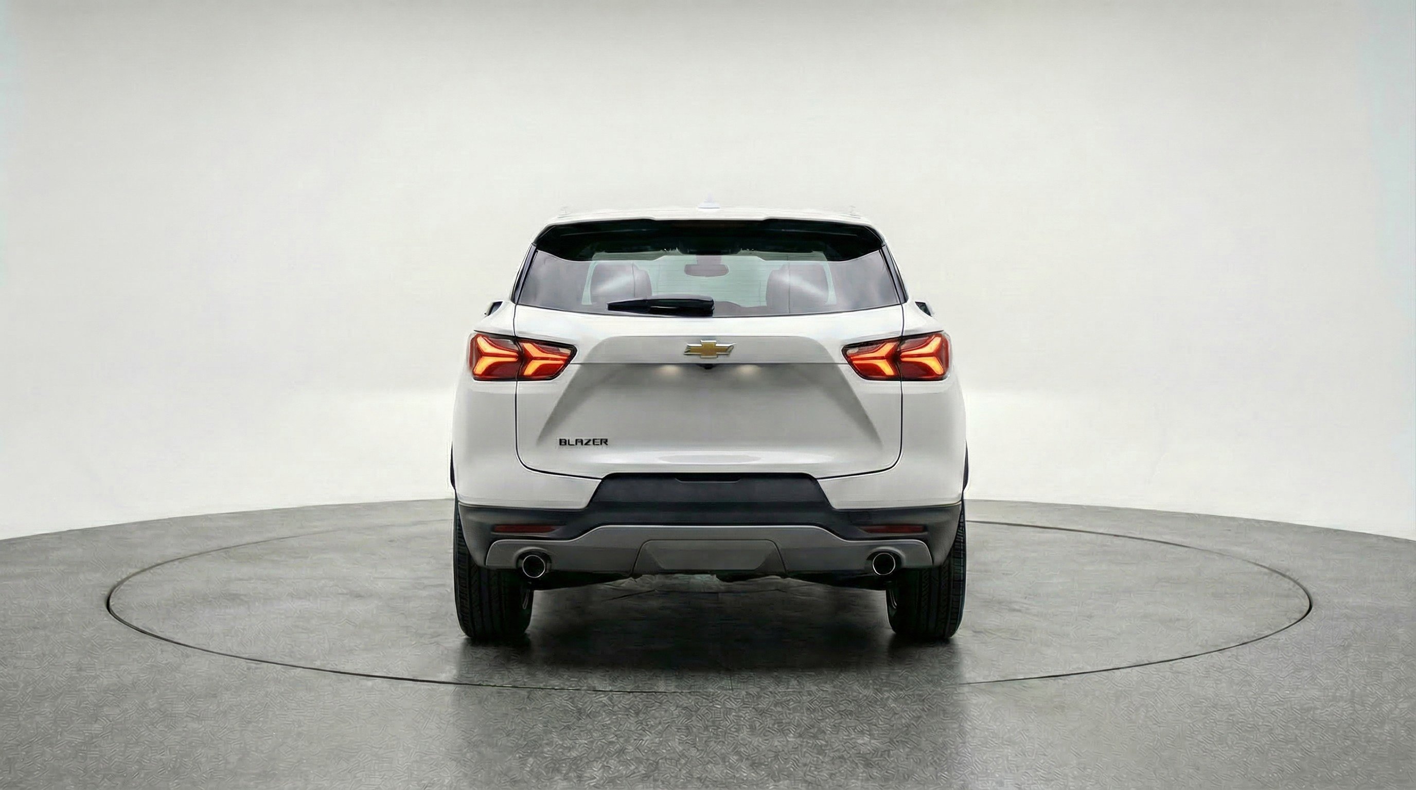 Used 2025 Chevrolet Blazer LT FWD image 7