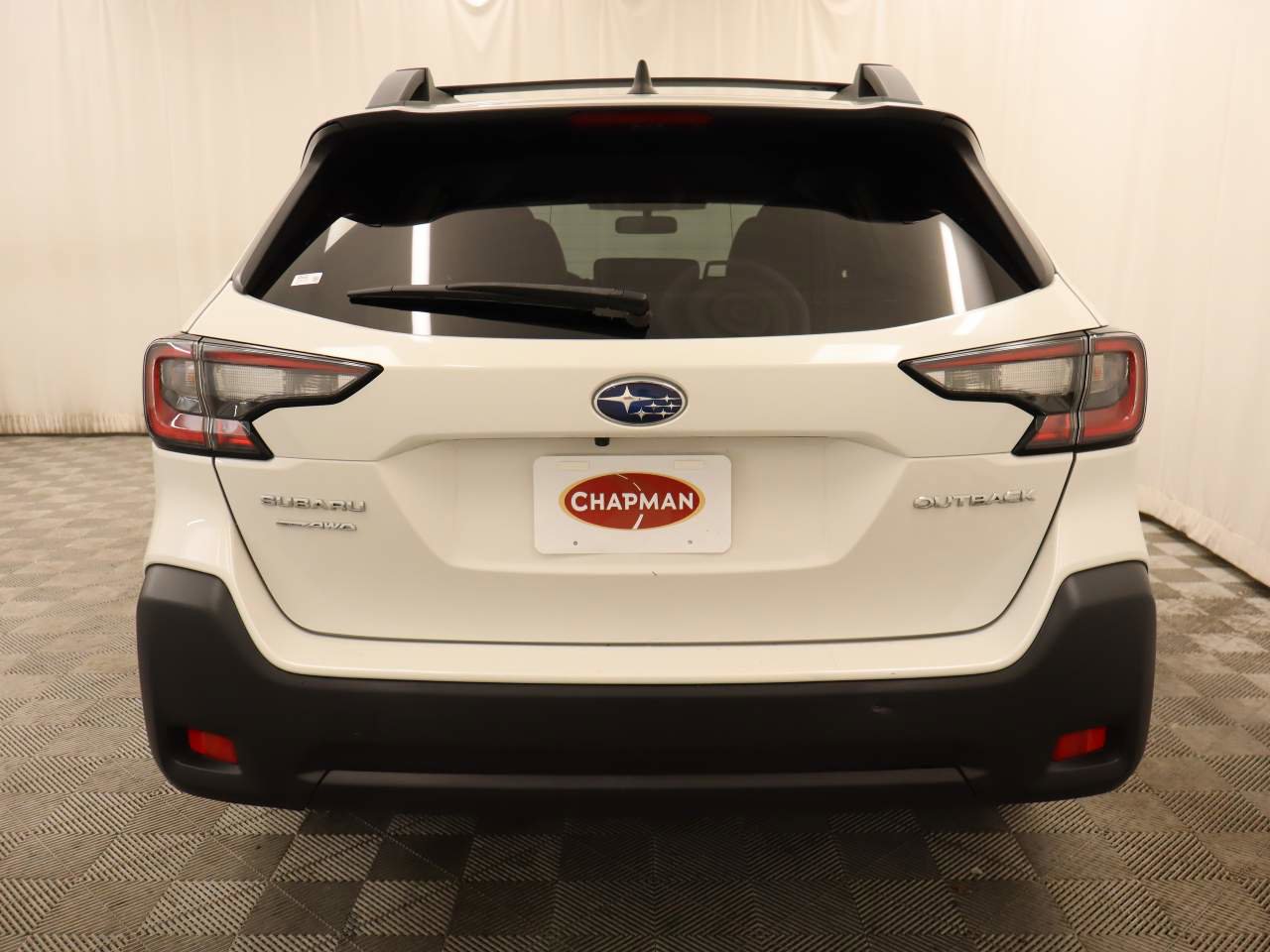 Used 2023 Subaru Outback Premium image 5