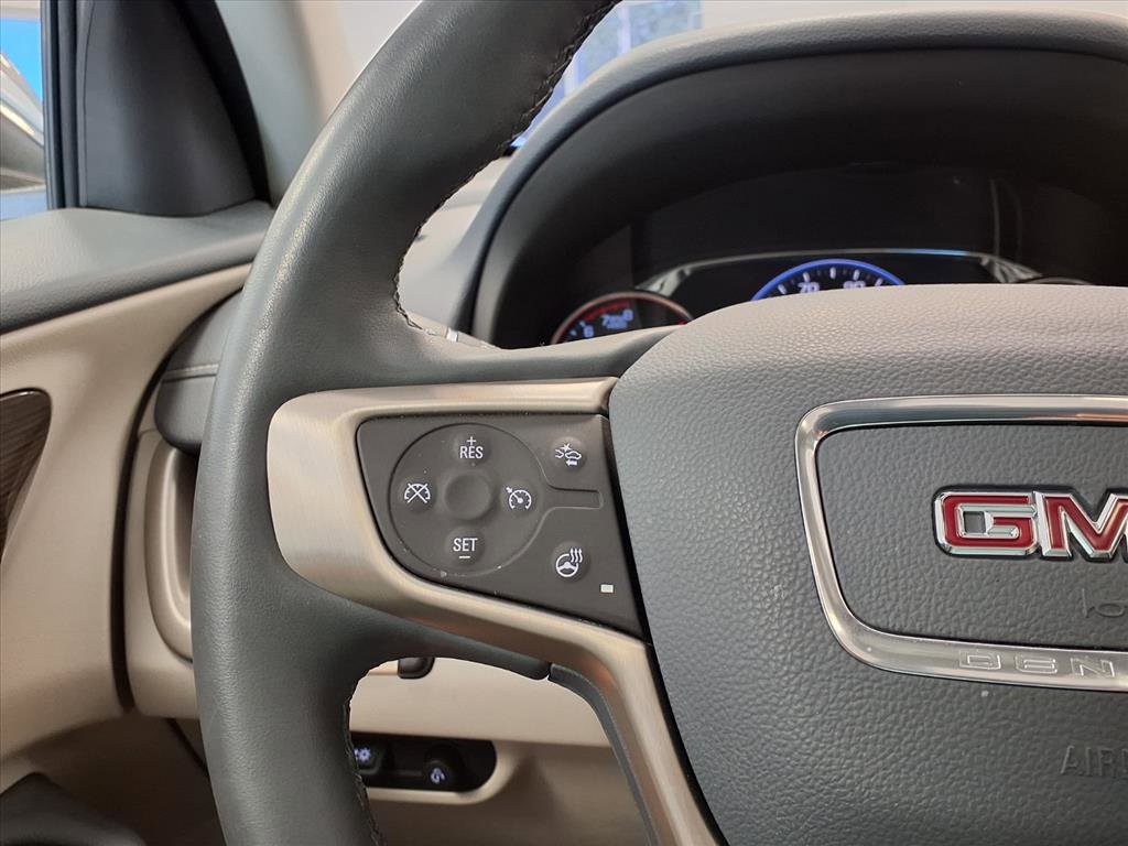 Used 2024 GMC Terrain Denali image 31
