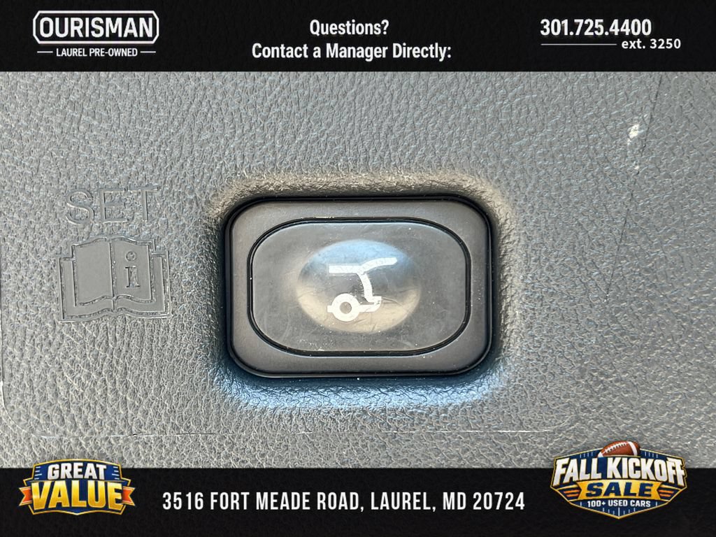 Used 2023 Lincoln Nautilus AWD w/ Premium Package image 21