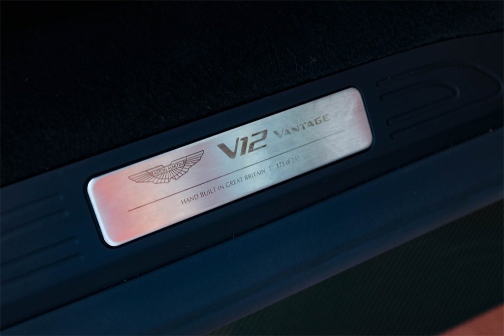 Used 2023 Aston Martin V12 Vantage Roadster image 47