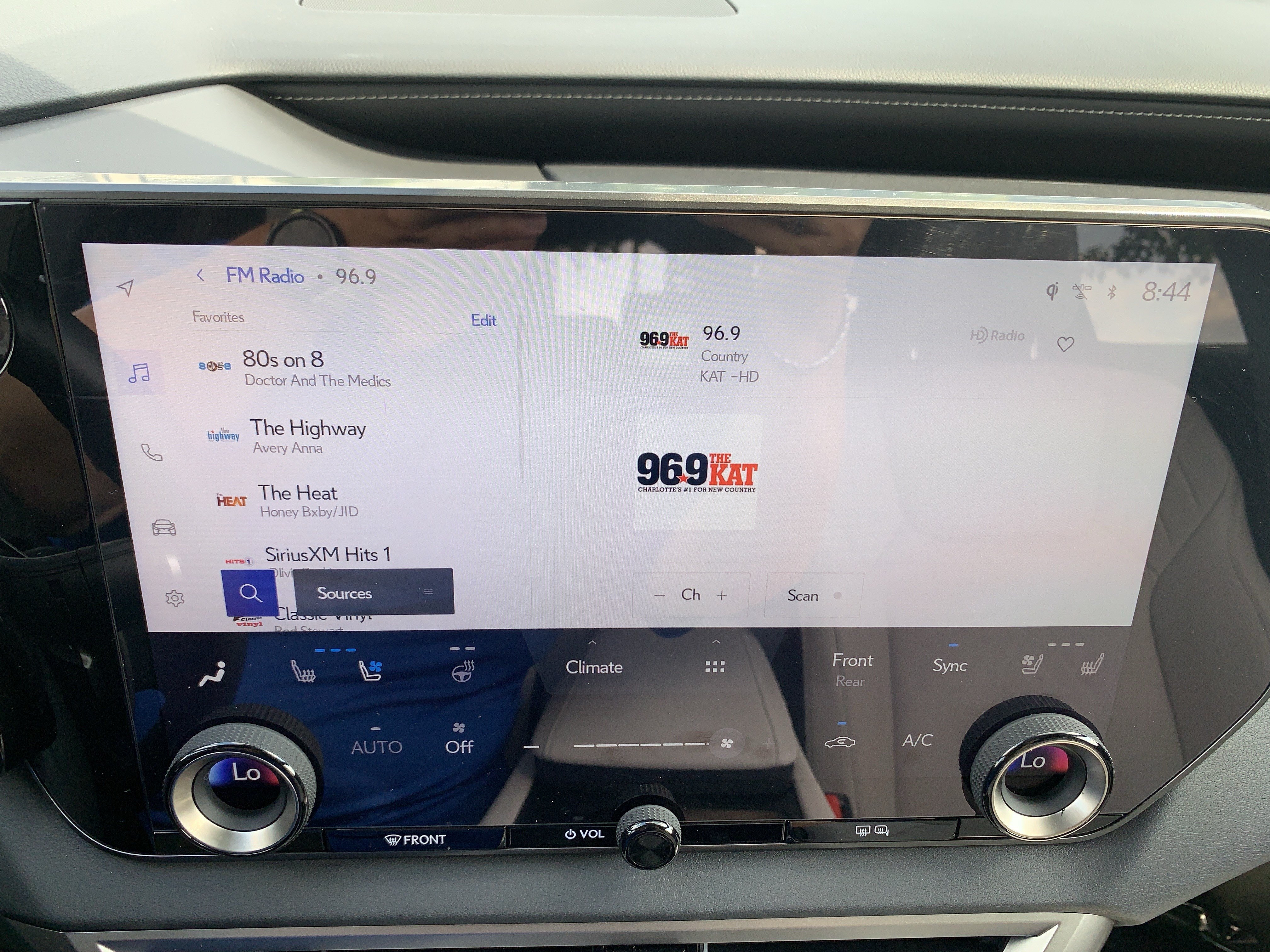 Used 2025 Lexus RX 350 Premium Plus w/ Accessory Package (Z1) FWD image 23