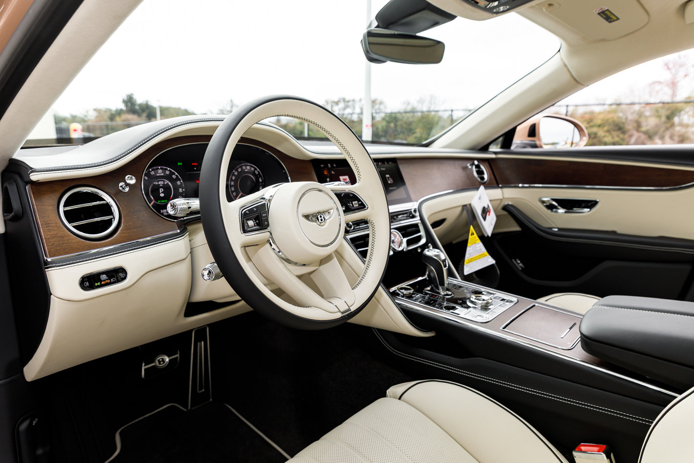 New 2026 Bentley Flying Spur Plug-In Hybrid image 26