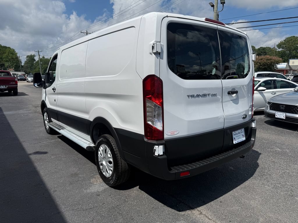 Used 2025 Ford Transit 250 Low Roof w/ Exterior Upgrade Package RWD image 5