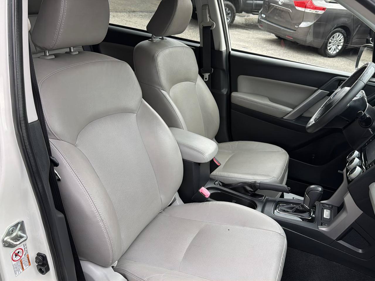 Used 2016 Subaru Forester 2.5i Touring AWD/4WD image 22