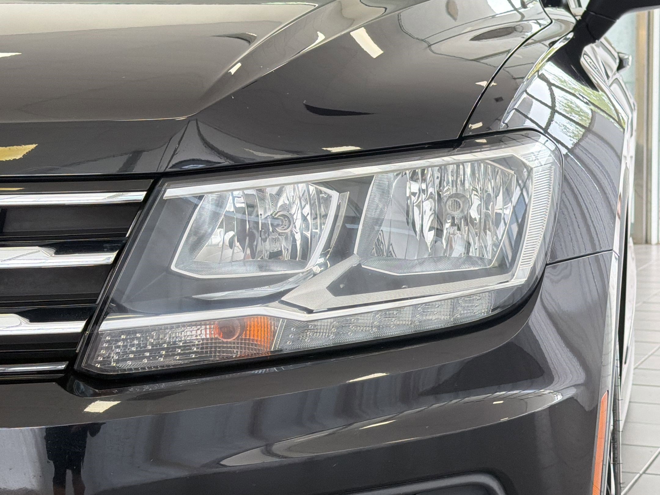 Used 2019 Volkswagen Tiguan S w/ Driver Assistance Package image 11