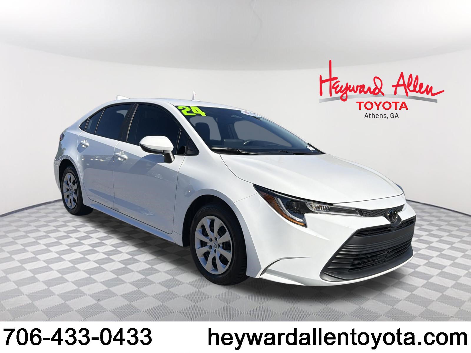 Certified 2024 Toyota Corolla LE FWD image 1