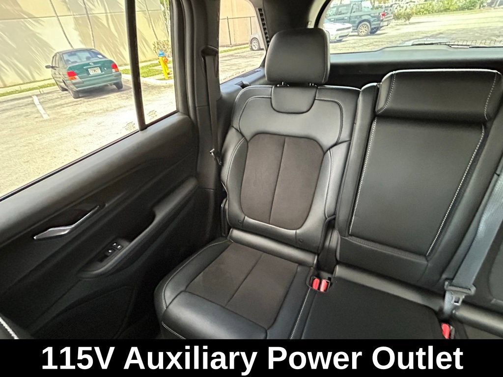 Certified 2024 Jeep Grand Cherokee Altitude AWD/4WD image 12
