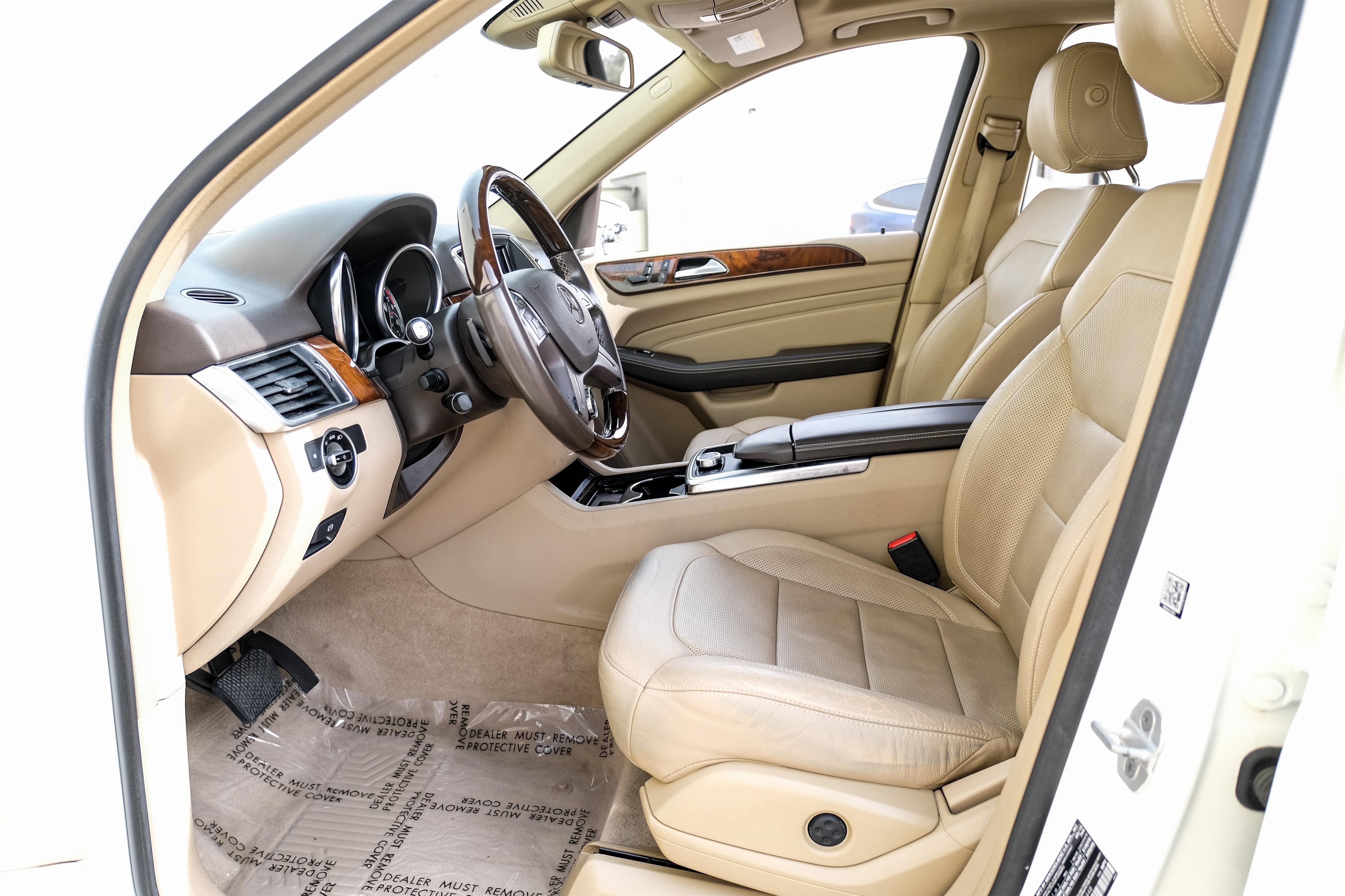 Used 2015 Mercedes-Benz ML 350 4MATIC image 3