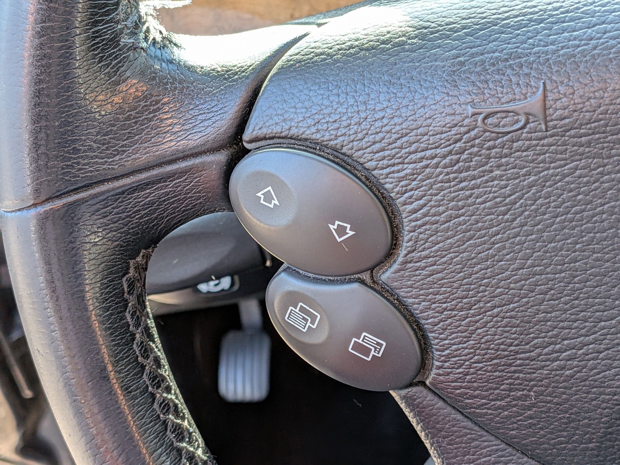 Used 2008 Mercedes-Benz E 350 Sedan image 14