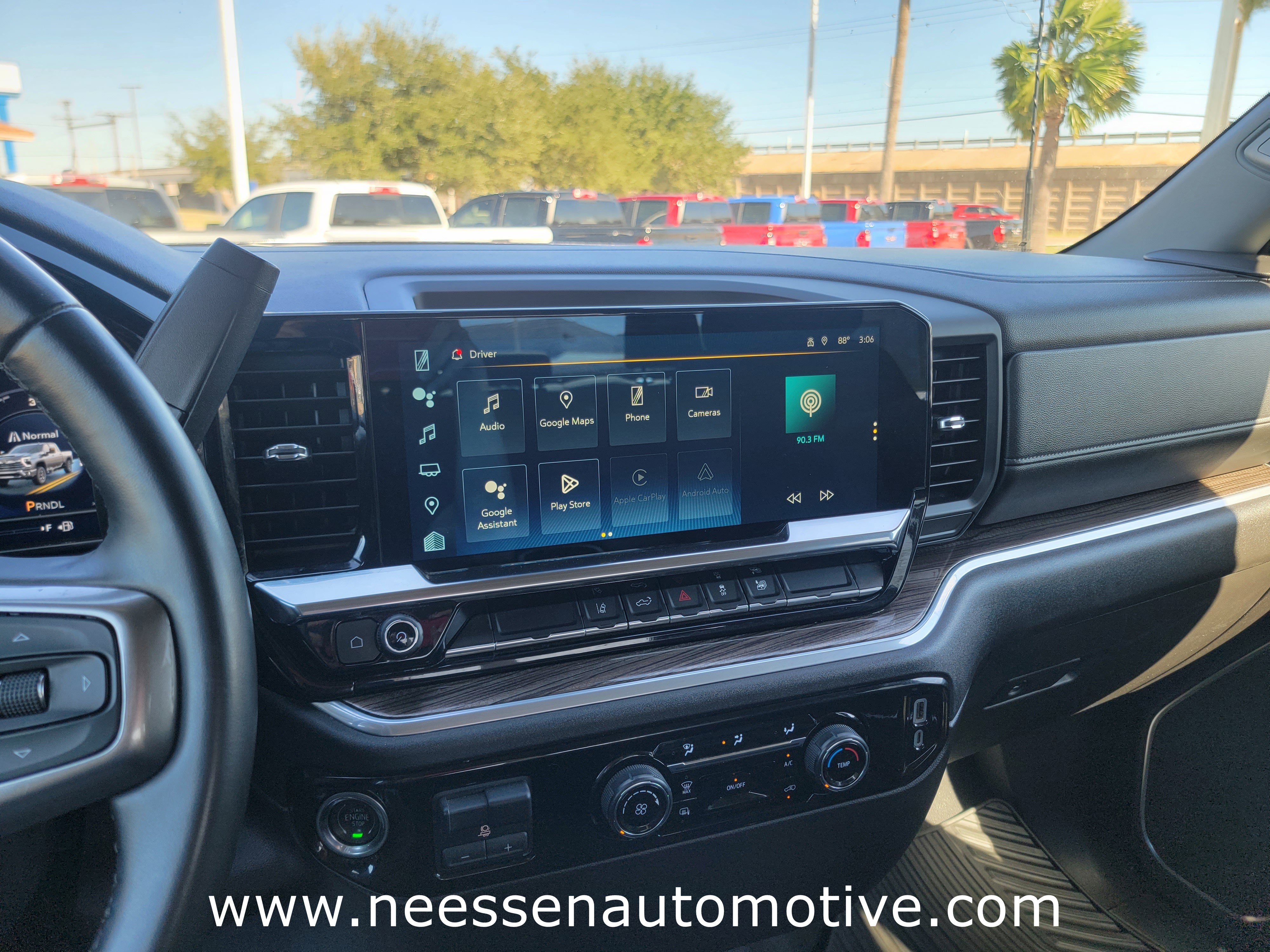 Used 2024 Chevrolet Silverado 2500 LT image 22