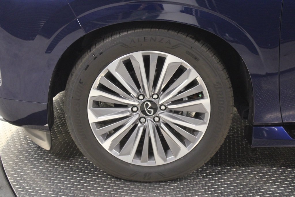New 2025 INFINITI QX80 Luxe AWD/4WD image 17