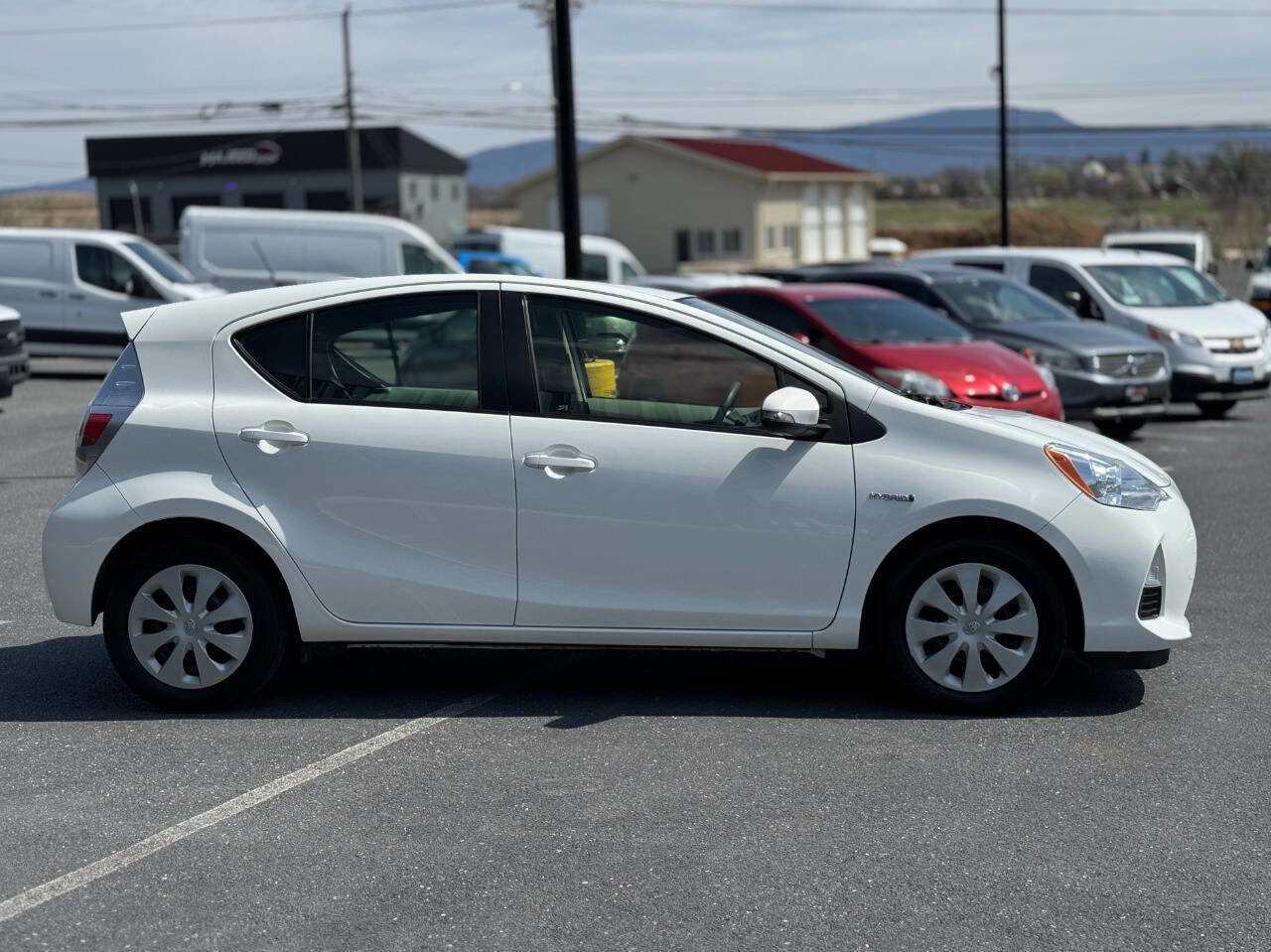 Used 2012 Toyota Prius C Three FWD image 39
