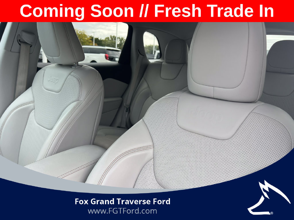 Used 2020 Jeep Cherokee Latitude Lux w/ Comfort/Convenience Group AWD/4WD image 13