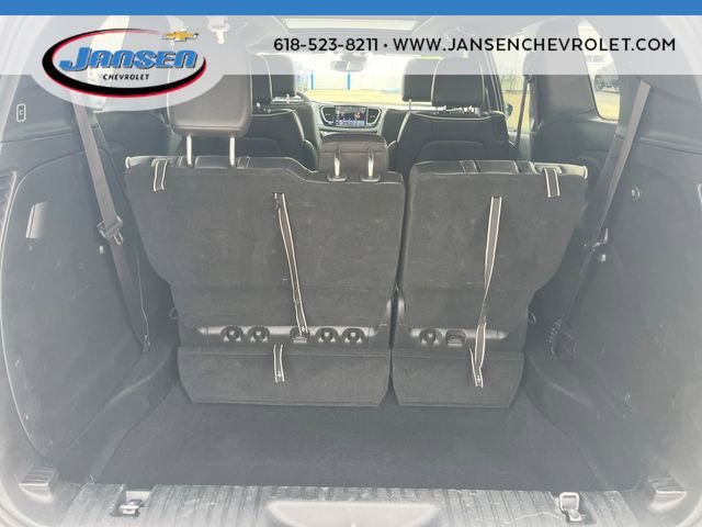 Used 2025 Chrysler Pacifica Limited FWD image 26