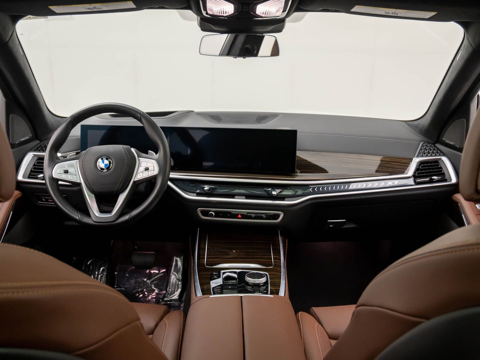 Certified 2025 BMW X7 xDrive40i image 9