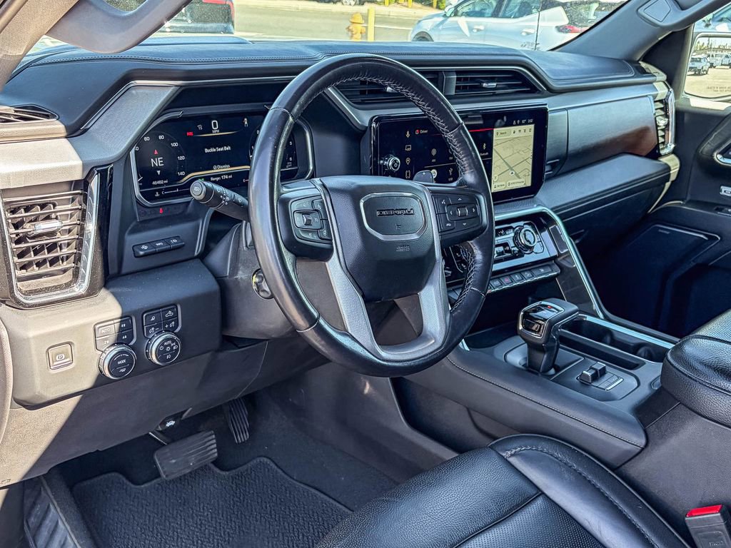 Used 2023 GMC Sierra 1500 Denali w/ Denali Reserve Package image 8