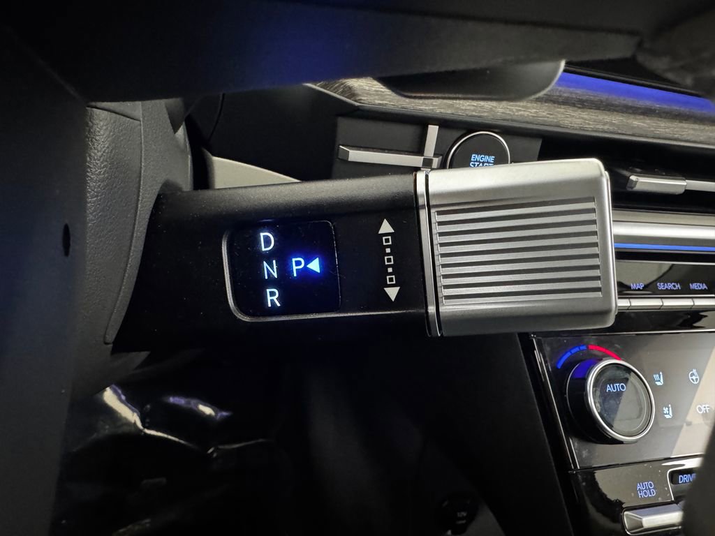 Used 2024 Hyundai Santa Fe Limited image 28