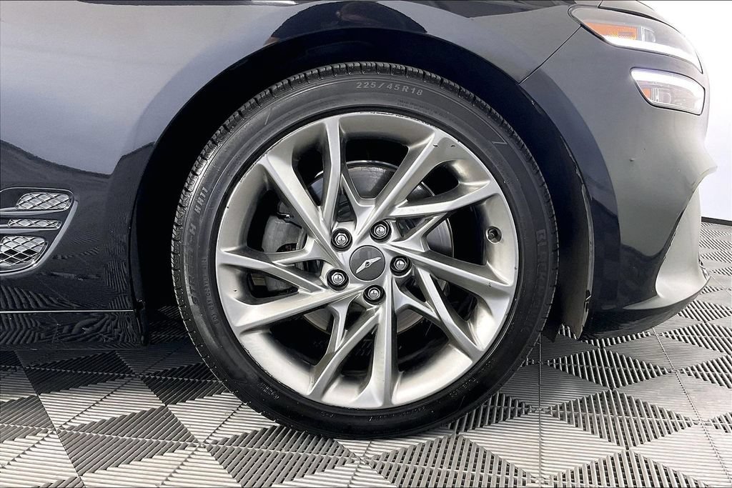 Used 2022 Genesis G70 2.0T RWD image 10