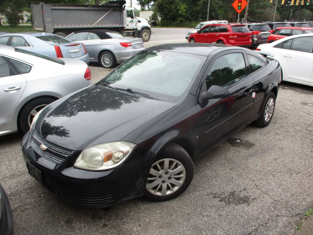 Used 2009 Chevrolet Cobalt LT image 2