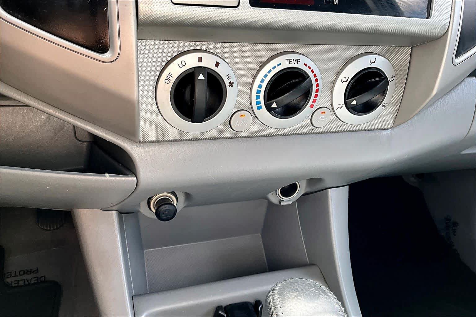 Used 2006 Toyota Tacoma PreRunner w/ TRD Sport Pkg #1 RWD image 33