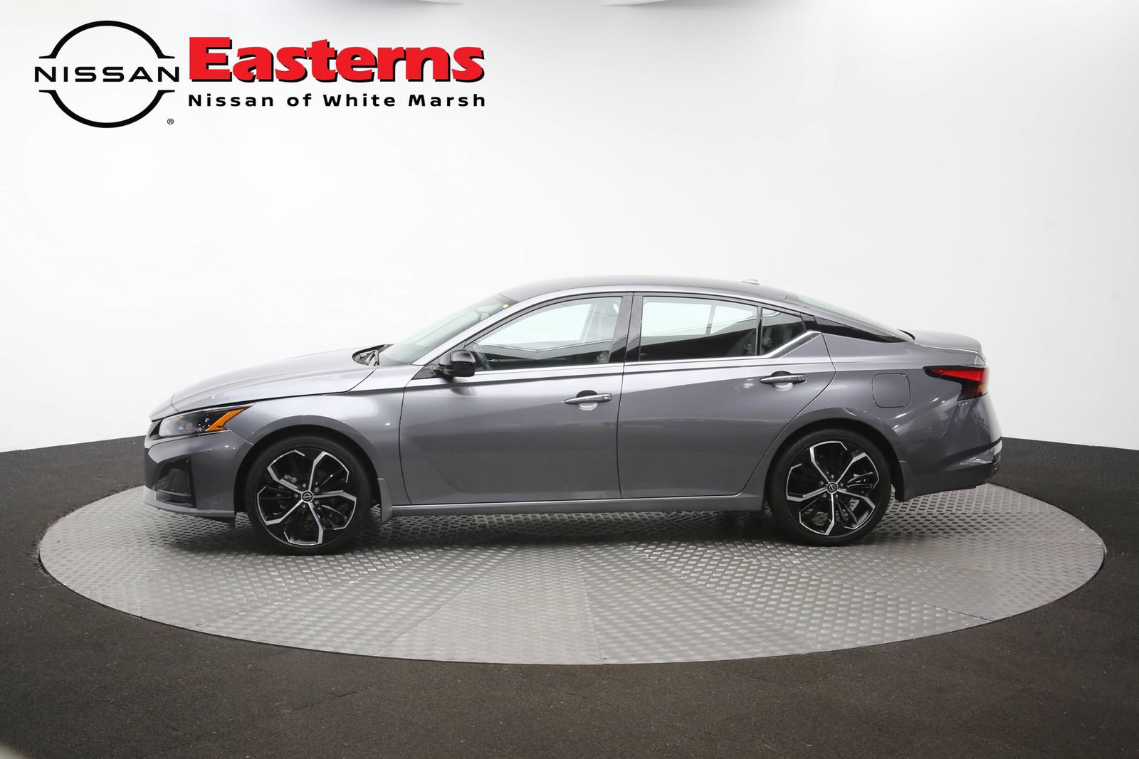Used 2024 Nissan Altima 2.5 SR FWD image 53