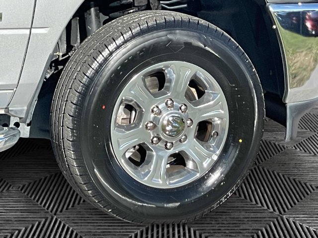 Used 2024 RAM 3500 Big Horn AWD/4WD image 9