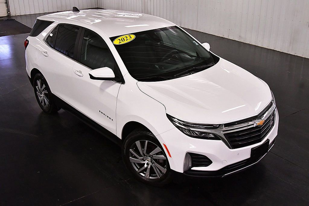 Used 2023 Chevrolet Equinox LT image 12