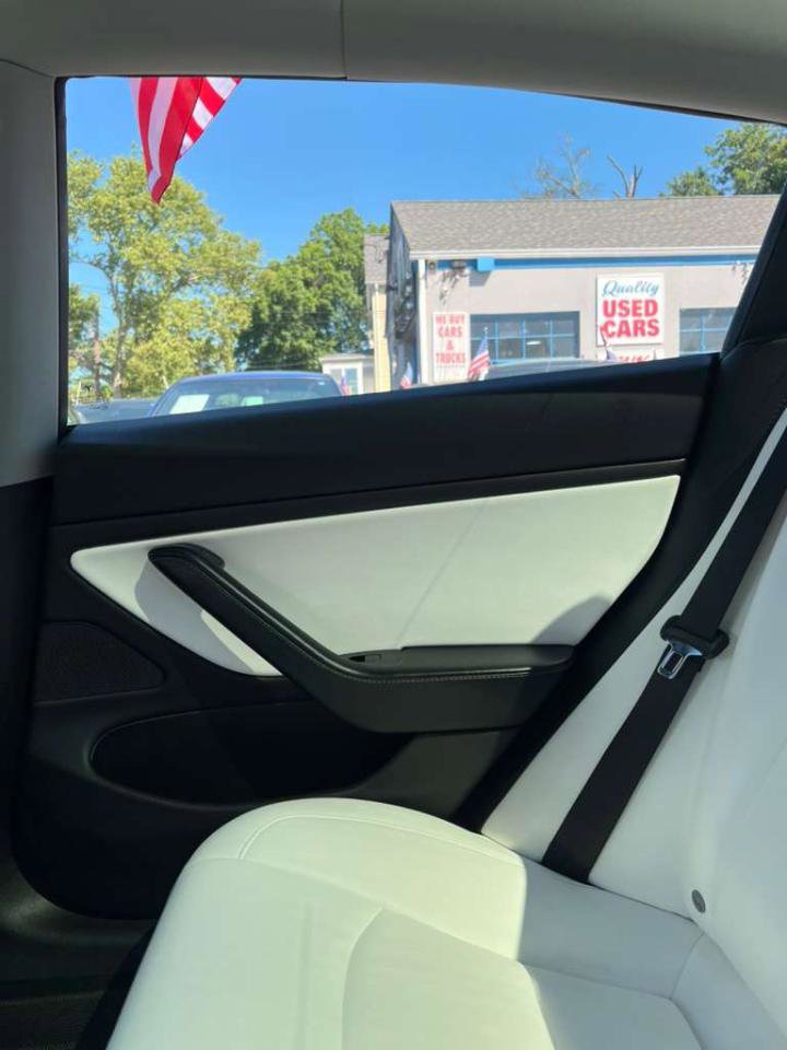 Used 2019 Tesla Model 3 Standard Range Plus RWD image 33