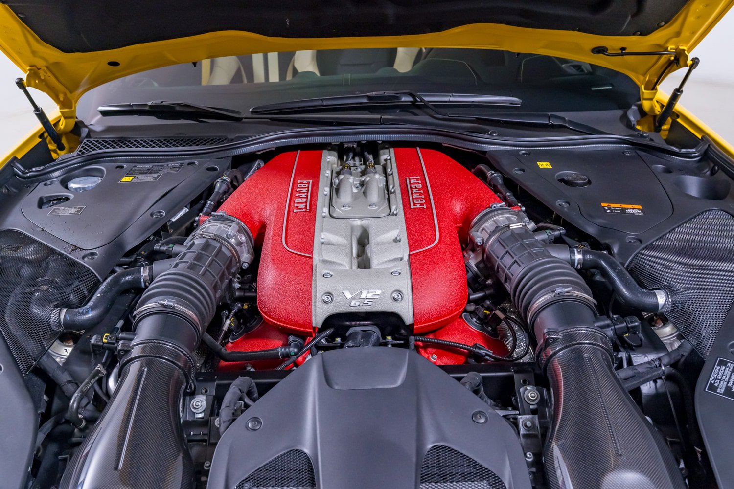 Used 2022 Ferrari 812 GTS RWD image 47