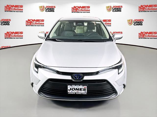Certified 2023 Toyota Corolla LE AWD/4WD image 11