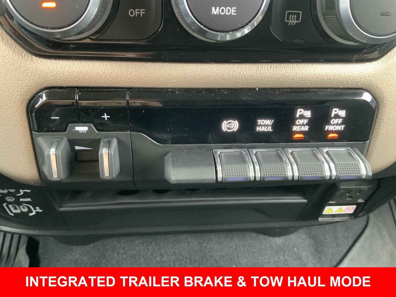 Used 2024 RAM 2500 Laramie w/ Safety Group AWD/4WD image 44