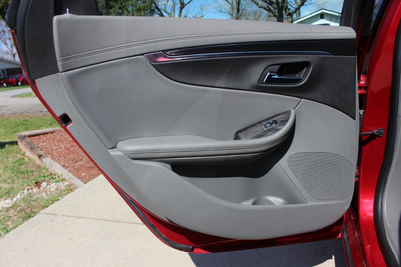 Used 2014 Chevrolet Impala LT w/ Premium Seating Package image 29