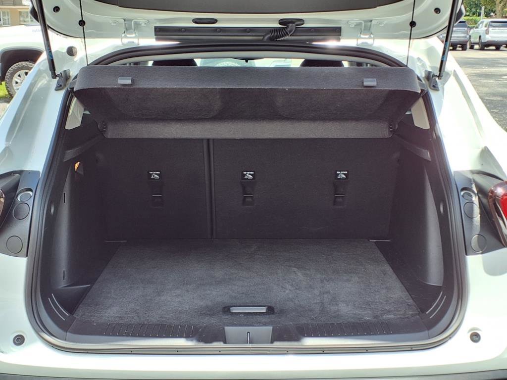 Certified 2024 Chevrolet Trax LT w/ Driver Confidence Package image 6