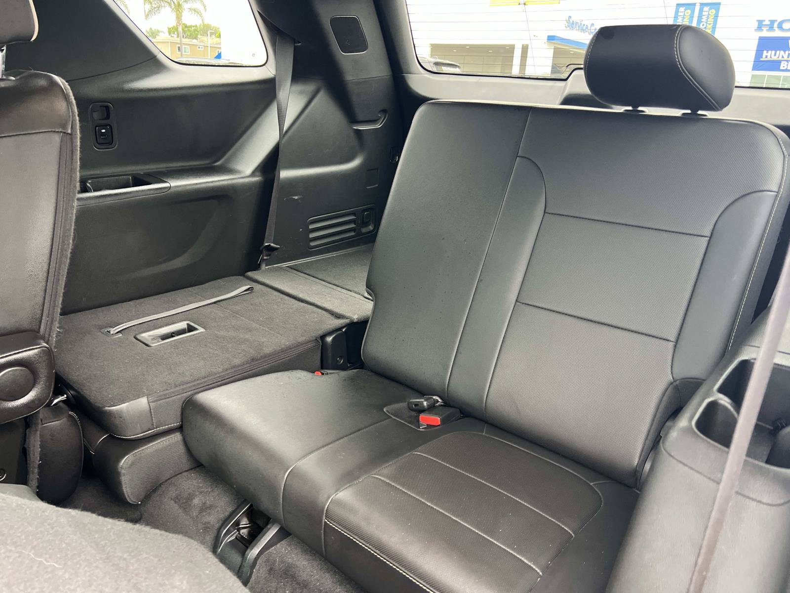 Used 2023 Chevrolet Traverse Premier FWD image 26