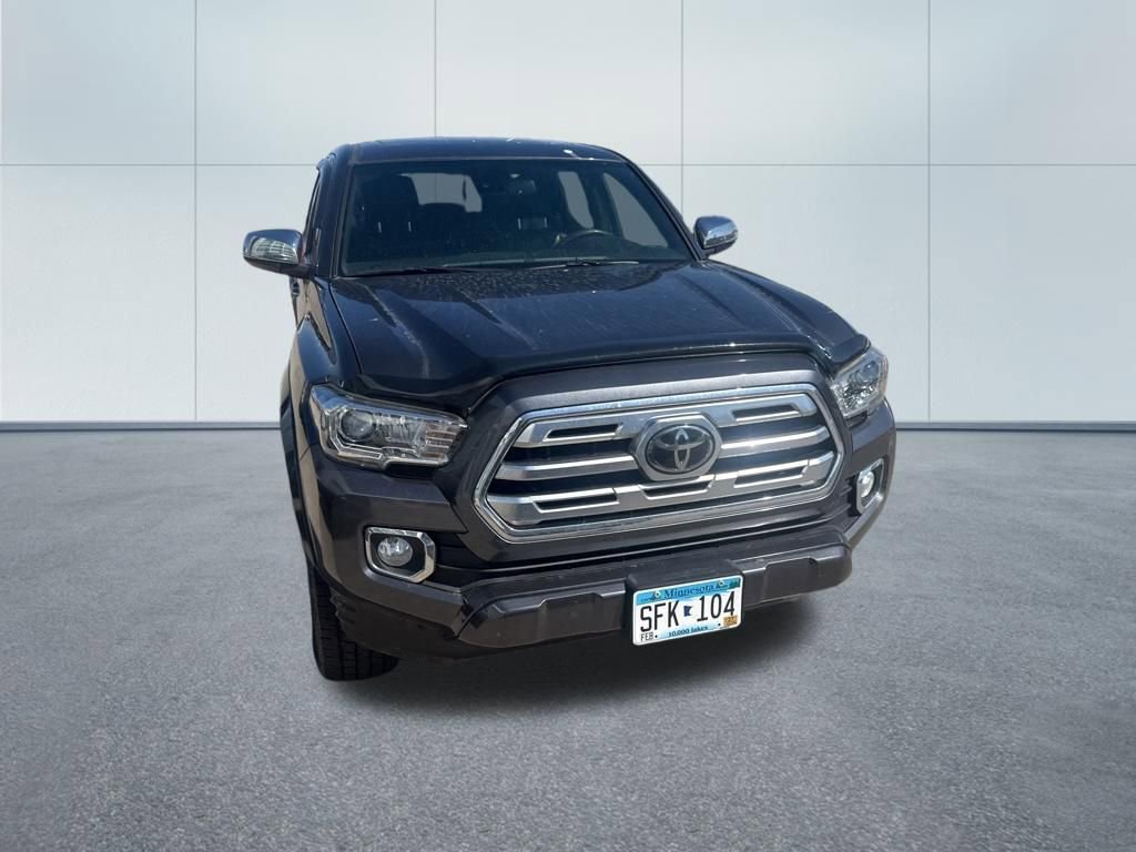 Used 2019 Toyota Tacoma Limited image 2