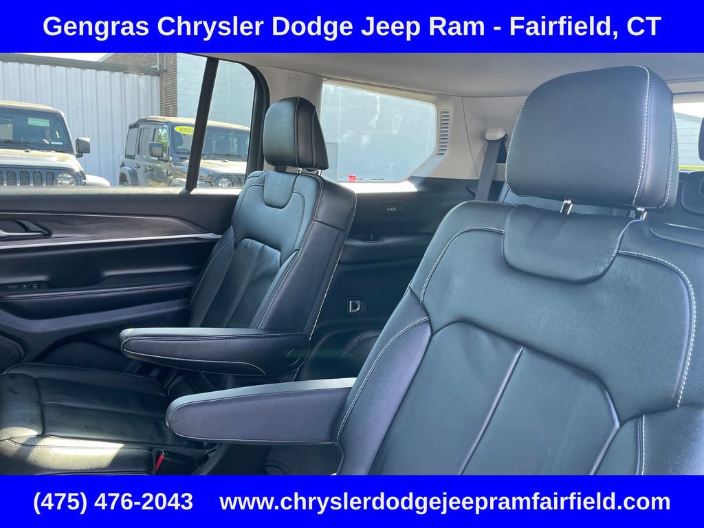 Certified 2023 Jeep Grand Cherokee L Limited w/ Black Appearance Package AWD/4WD image 41
