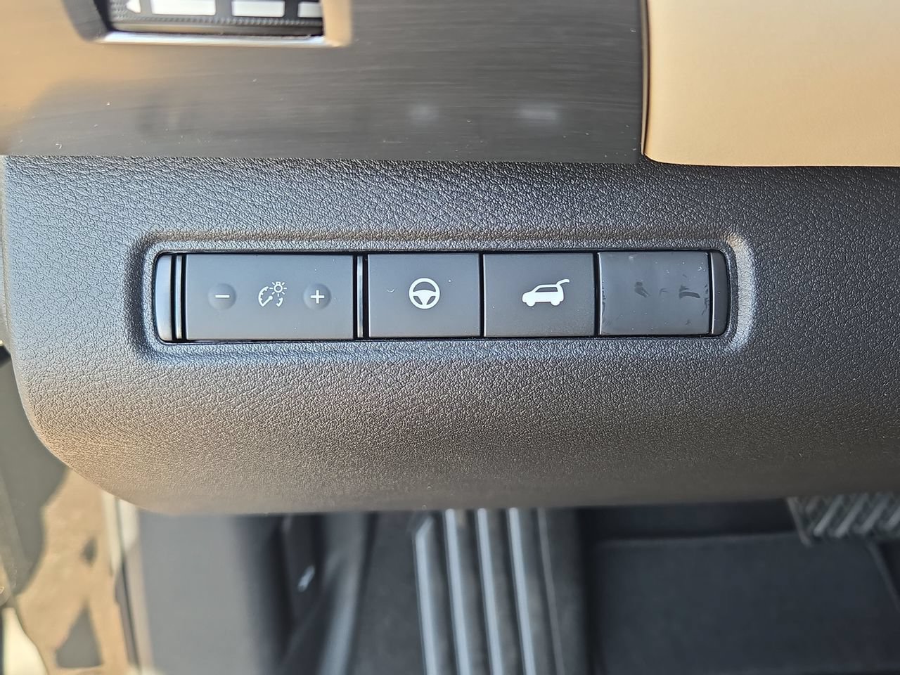 New 2026 Nissan Pathfinder SL FWD image 25