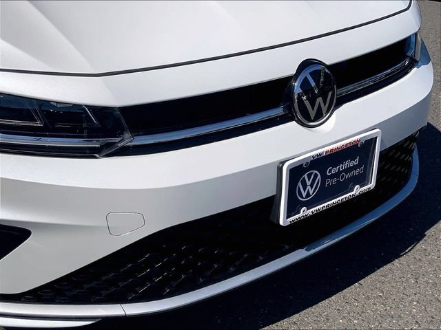 Used 2025 Volkswagen Jetta SE w/ Sunroof Package FWD image 30