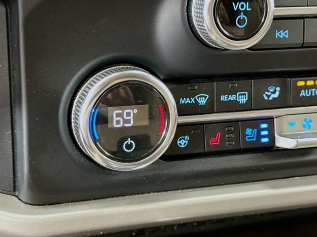 Used 2023 Ford Expedition Limited image 21