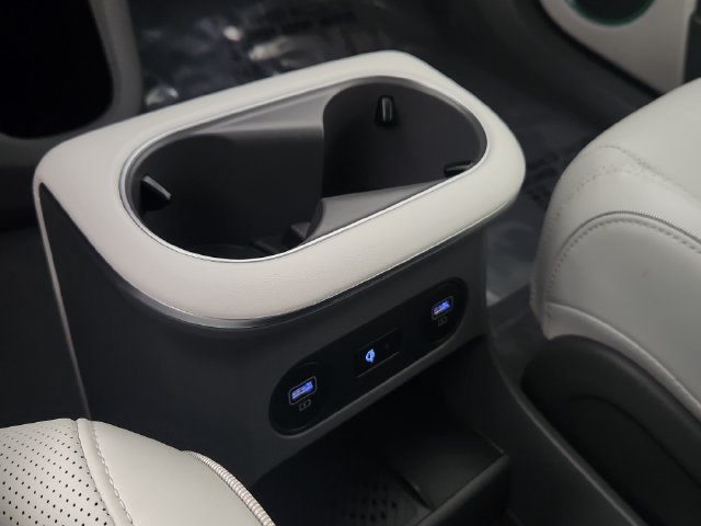 Certified 2024 Hyundai Ioniq 5 Limited AWD/4WD image 29
