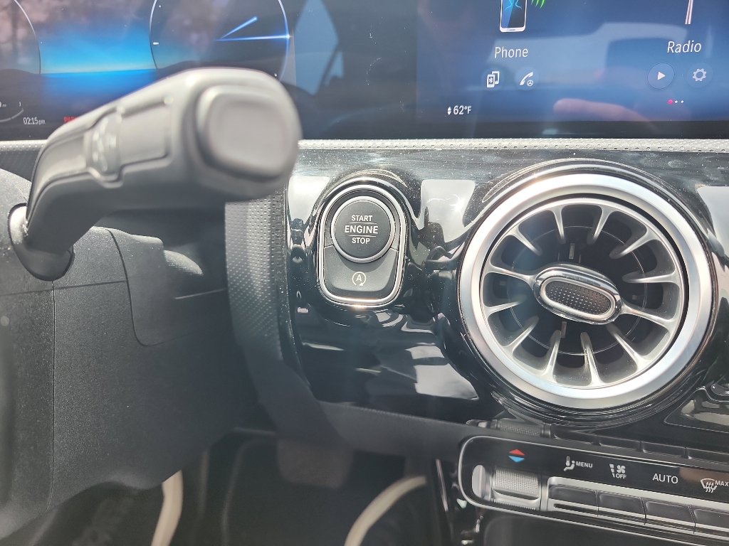 Used 2025 Mercedes-Benz CLA 250 image 30