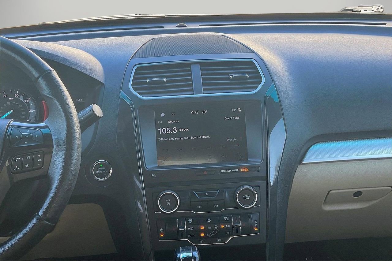 Used 2017 Ford Explorer XLT w/ Equipment Group 202A image 13