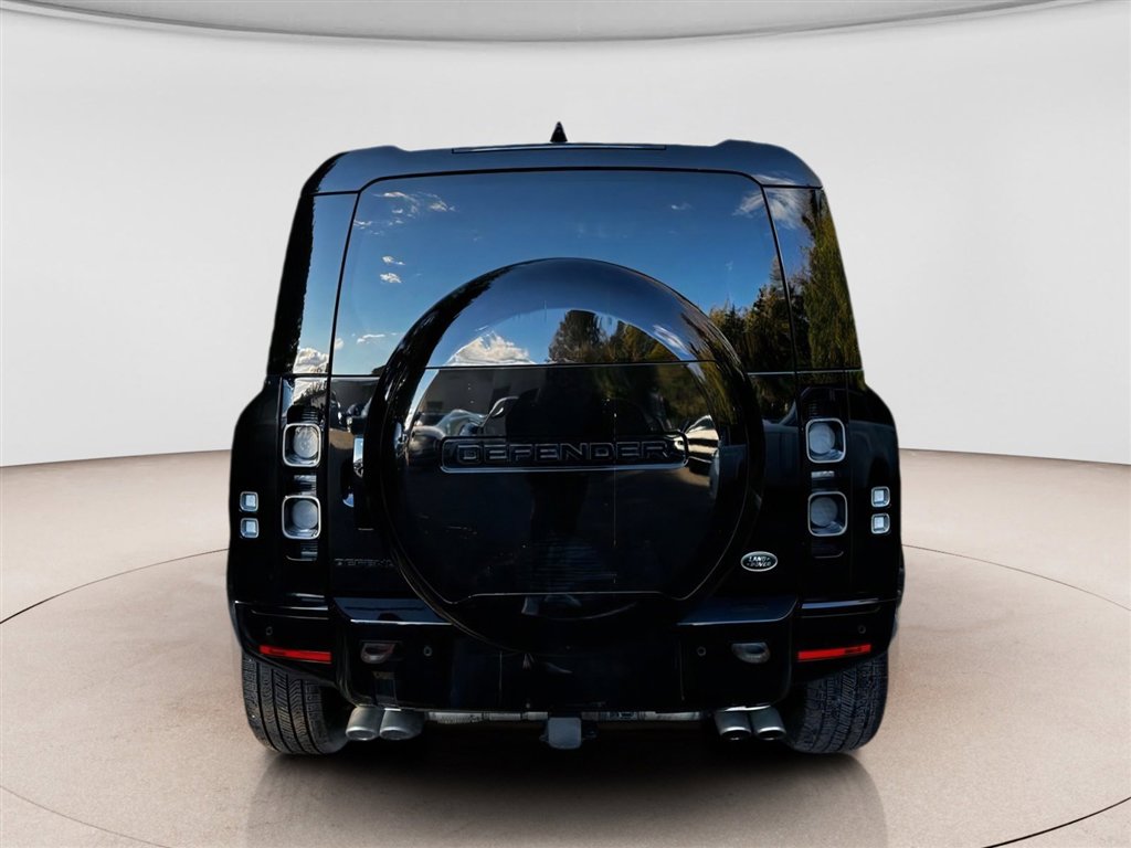 Used 2023 Land Rover Defender 110 V8 image 6