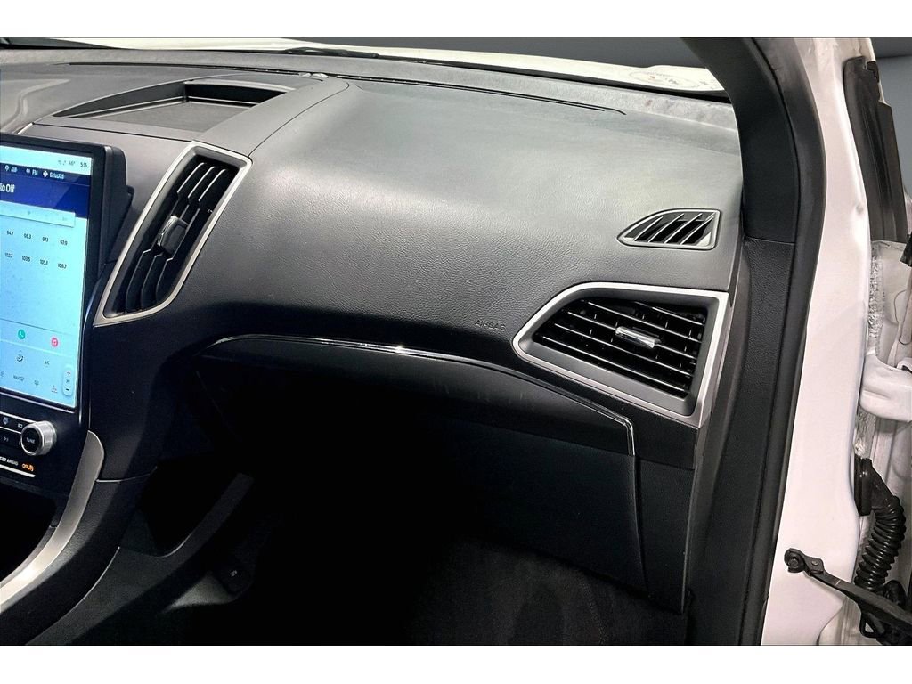 Used 2022 Ford Edge ST-Line image 18